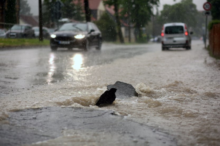 Silné bouře zasáhly jih Slovenska, po zatopení byla uzavřena jedna z nemocnic