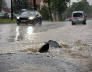 Silné bouře zasáhly jih Slovenska, po zatopení byla uzavřena jedna z nemocnic