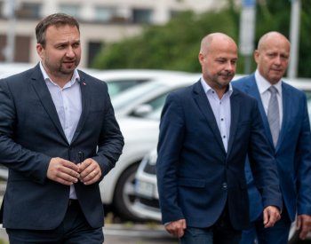 Stát na výplaty zaměstnanců Liberty počítá s 1,3 mld. Kč, přijal 3900 žádostí