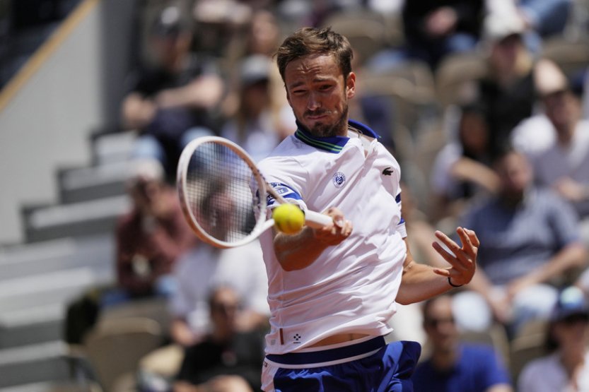 Na olympijských hrách v Paříži mohou startovat i tenisté Medvěděv či Azarenková