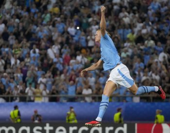 Nejlepším fotbalistou v anketě UEFA bude De Bruyne, Haaland, nebo Messi