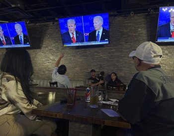 Biden byl v debatě nejistý, Trumpovo vystoupení bylo plné nepravd, píší v USA