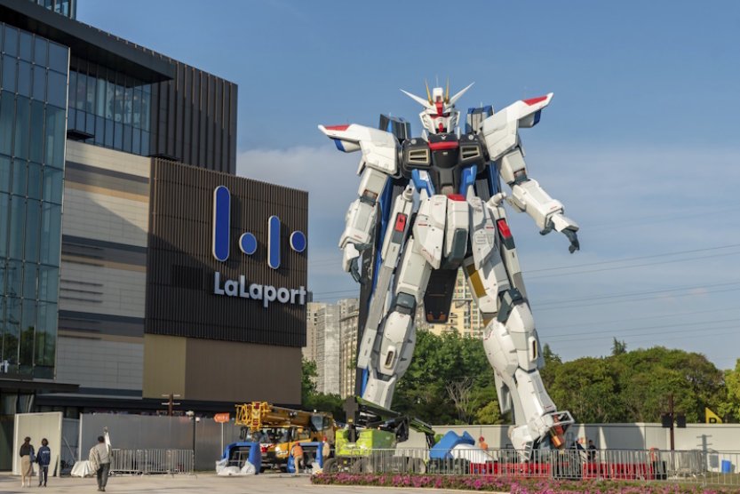 Do Ósaky se přesune obří robot z Jokohamy