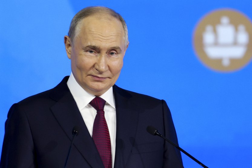 Putin pohrozil výrobou a rozmístěním raket krátkého a středního doletu