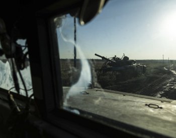 Moskva hlásí dobytí ukrajinské obce, Kyjev smrt čtyř lidí při ruském útoku