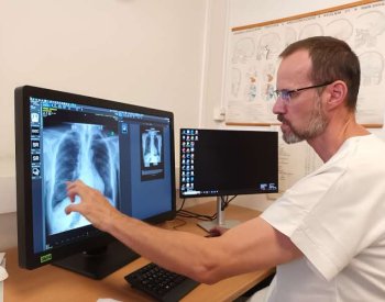Šumperští lékaři testují umělou inteligenci při čtení rentgenových snímků