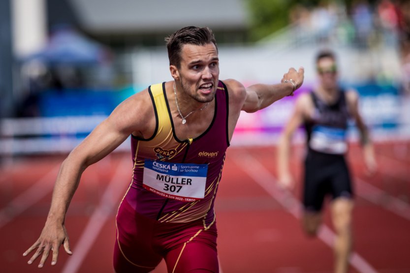 Müller na mistrovství republiky zaběhl olympijský limit na 400 metrů překážek