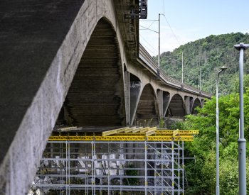 Na Branický most v Praze se po téměř půl roce vrátí vlaky
