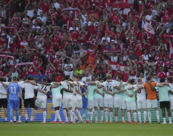 Závěrečné osmifinále na Euru obstarají ve formě hrající Rakušané s Turky