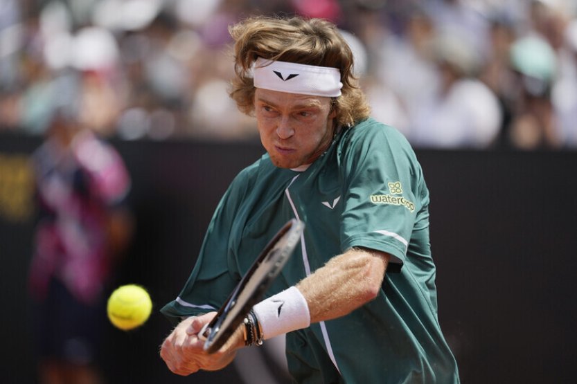 Tenista Rubljov odmítl start na olympijských hrách, Medvěděv v Paříži hrát bude