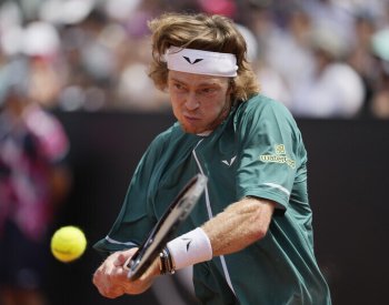 Tenista Rubljov odmítl start na olympijských hrách, Medvěděv v Paříži hrát bude