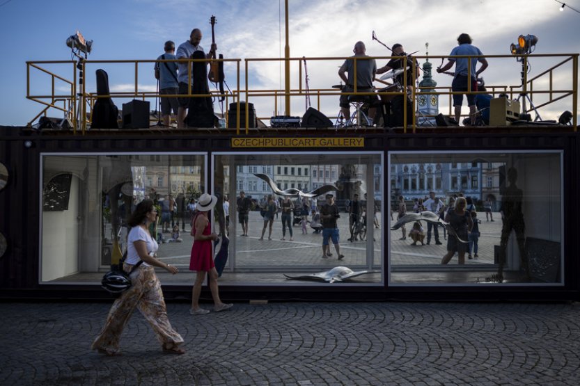V Č. Budějovicích vznikla na náměstí galerie vyrobená z lodního kontejneru