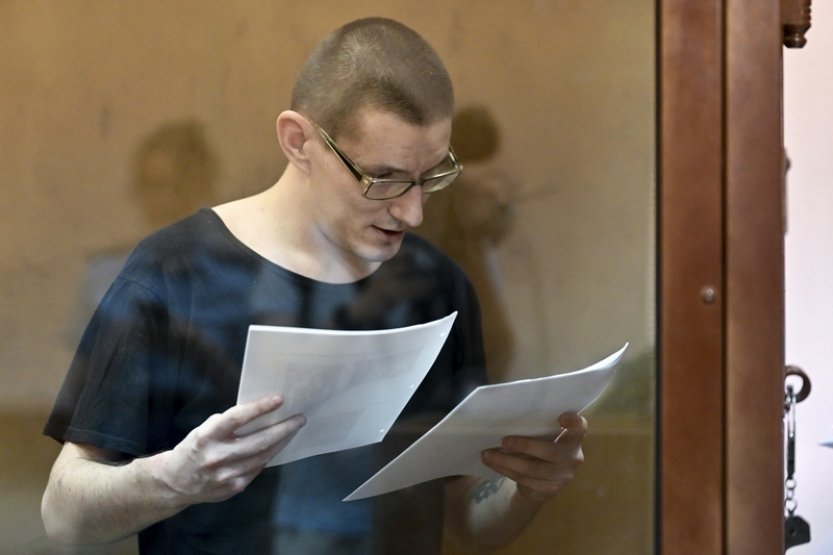 Ruský soud poslal na 12,5 roku do vězení Američana za obchodování s drogami