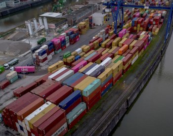 Allianz Trade: Světová ekonomika by měla letos a příští rok růst o 2,8 procenta