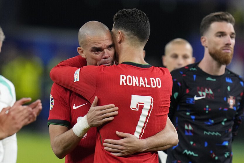 Jsme jako bratři, řekl plačící Pepe o objetí s Ronaldem, ke konci se nevyjádřil