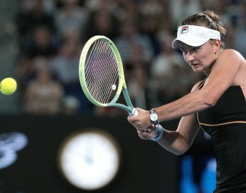 Krejčíková zachránila ve Wimbledonu čmeláka a cítí, že se stále zlepšuje