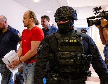 Za výrobu a prodej marihuany snížil odvolací soud muži trest na devět let vězení