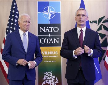 NATO na summitu potvrdí podporu Ukrajině na pozadí prezidentské kampaně v USA