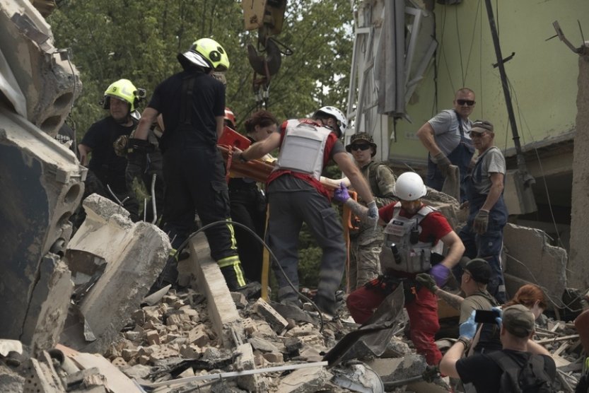Mezi oběťmi útoku jsou v Kyjevě i čtyři děti, Rusko útok na nemocnici popírá