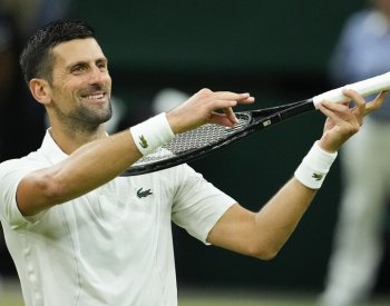 Djokovič po postupu do čtvrtfinále Wimbledonu kritizoval diváky