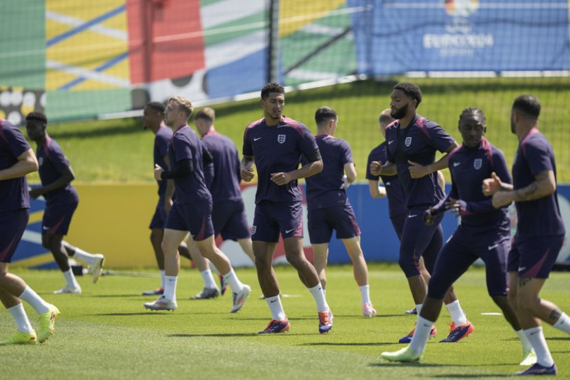 Fotbalisté Anglie a Nizozemska budou usilovat o druhou účast ve finále ME