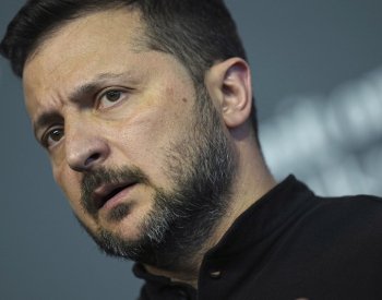 Zelenskyj přiletěl do Washingtonu, kde se koná summit NATO