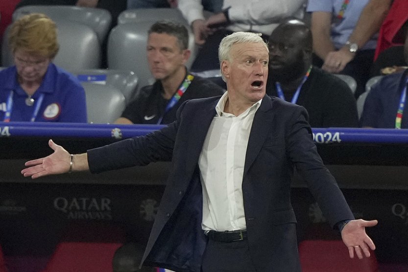 Trenér Deschamps se zastal francouzských hvězd, neúspěch vzal na sebe