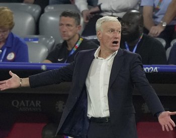 Trenér Deschamps se zastal francouzských hvězd, neúspěch vzal na sebe