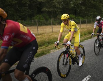 Tour de France se vrací do hor, Pogačar bude hájit žlutý dres lídra