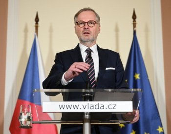 Fiala: Z návrhů NERV dá vláda prioritu investicím, trhu práce, stavbě a školství