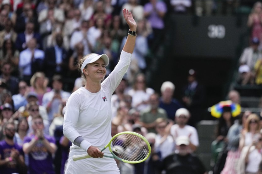 Semifinále Wimbledonu řadím vysoko, řekla Krejčíková, deblu nelitovala