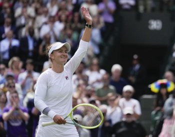 Semifinále Wimbledonu řadím vysoko, řekla Krejčíková, deblu nelitovala