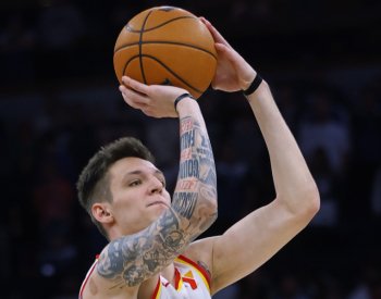 Basketbalista Krejčí se v NBA dohodl s Atlantou na nové čtyřleté smlouvě