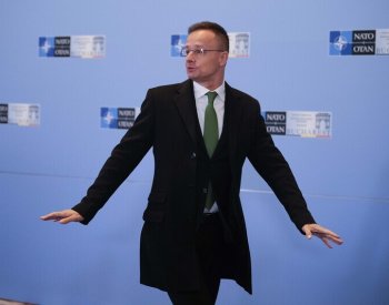 Maďarsko nechce, aby se NATO stalo protičínským blokem, řekl Szijjártó