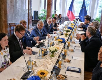 Fiala vybídl české europoslance ke spolupráci, zástupci ANO nepřišli