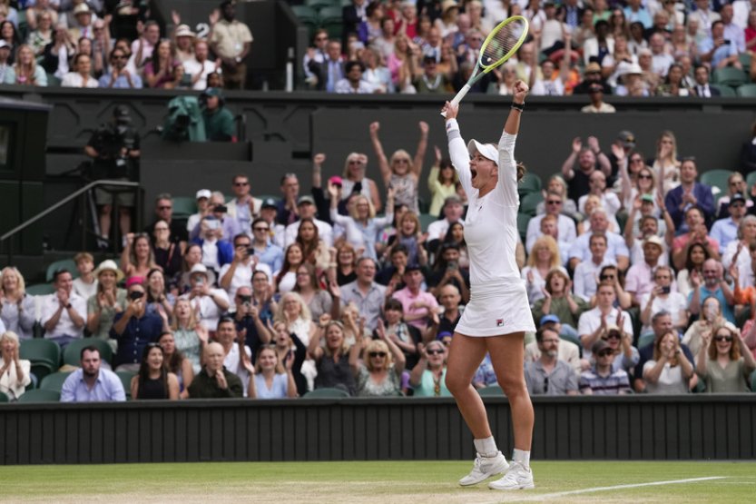 Česká televize mimořádně v sobotu odvysílá finále Wimbledonu s Krejčíkovou