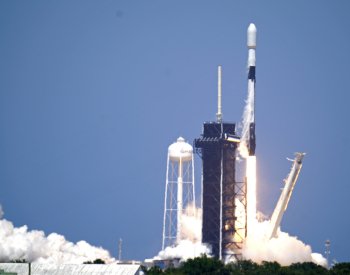 Starty raket Falcon 9 společnosti SpaceX byly po nezdařené misi pozastaveny