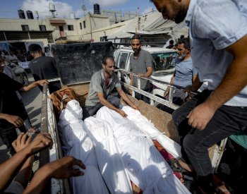 Nejméně 17 Palestinců zemřelo a 50 bylo zraněno po úderech Izraele ve městě Gaza