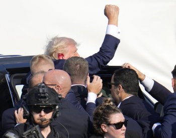 Politologové: Útok na Trumpa mu může pomoci ve volbách a posílit jeho šance