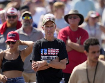 Svědci vypověděli, že před útokem na Trumpa upozorňovali policii na střelce