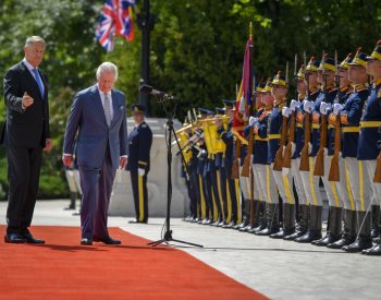 Karel III. zahájil v Rumunsku první zahraniční cestu po korunovaci