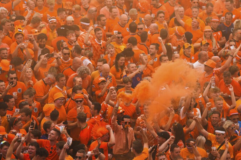 Zpožděné vlaky, uzavírky, ale spokojení fanoušci, hodnotí Euro německá média