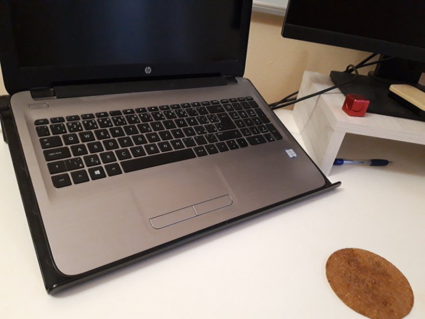 Duchovní a pracovníci německé arcidiecéze hledali porno na pracovních počítačích