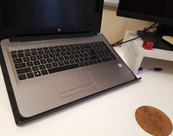 Duchovní a pracovníci německé arcidiecéze hledali porno na pracovních počítačích