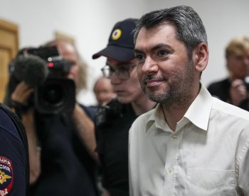 V Rusku zatkli před volbami čelného představitele monitorovacího hnutí