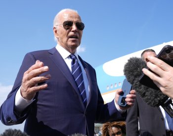 Biden se označil za zatraceně bystrého, otázky na věk má ale za legitimní
