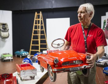 V Technickém muzeu v Liberci jsou šlapací autíčka i formule studentů