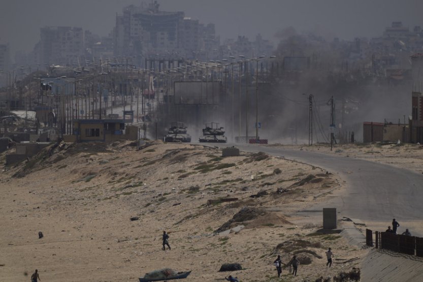 Izrael tvrdí, že zneškodnil půlku vojenského vedení a 14.000 ozbrojenců Hamásu