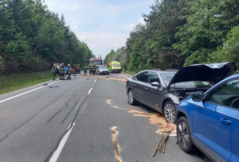 U Moravské Třebové zemřeli tři lidé při nehodě, dva lidé zranění
