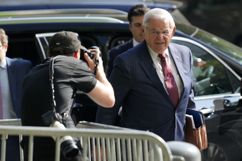 Porota uznala vinu senátora Menendeze v korupční kauze, jednal v zájmu Egypta